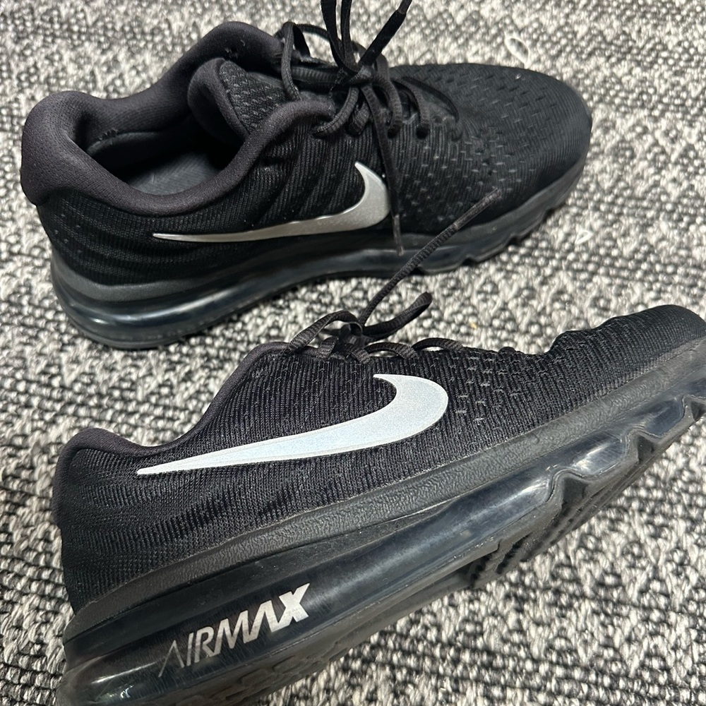 Nike airmax running sneakers